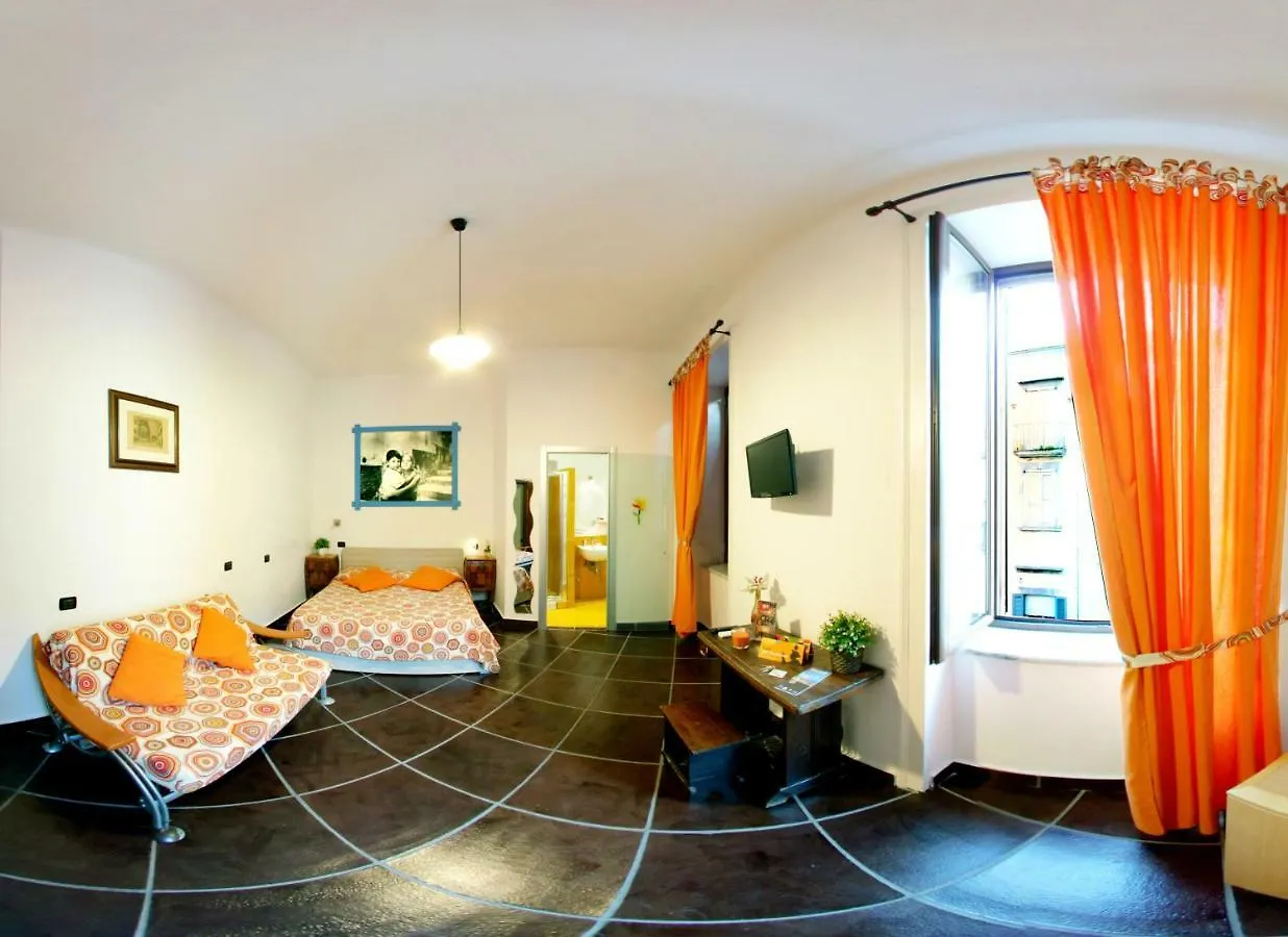 Bed and Breakfast Casa Del Monacone à Naples Couette-café