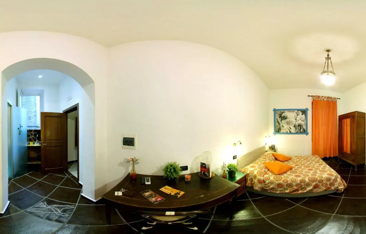 Bed and Breakfast Casa Del Monacone à Naples Couette-café